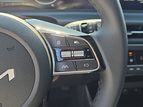 New 2026 Kia Seltos EX FWD image 30