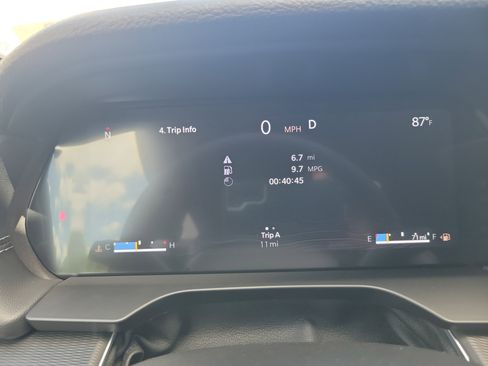 New 2025 Jeep Grand Cherokee L Altitude image 17