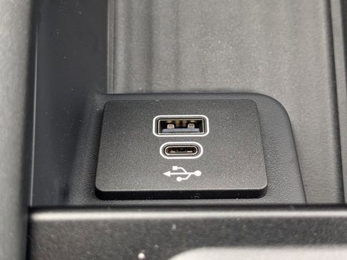 New 2025 Ford Expedition Max Platinum w/ Driver's Package image 23