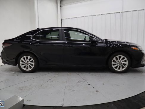 Used 2024 Toyota Camry LE image 2