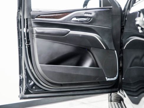 Used 2022 Cadillac Escalade ESV Sport Platinum w/ LPO, ONYX Package image 53