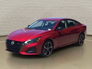 Used 2023 Nissan Altima 2.5 SR AWD/4WD video 1