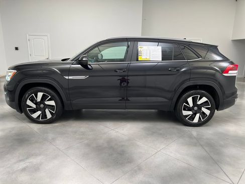 Used 2024 Volkswagen Atlas Cross Sport SE AWD/4WD image 5