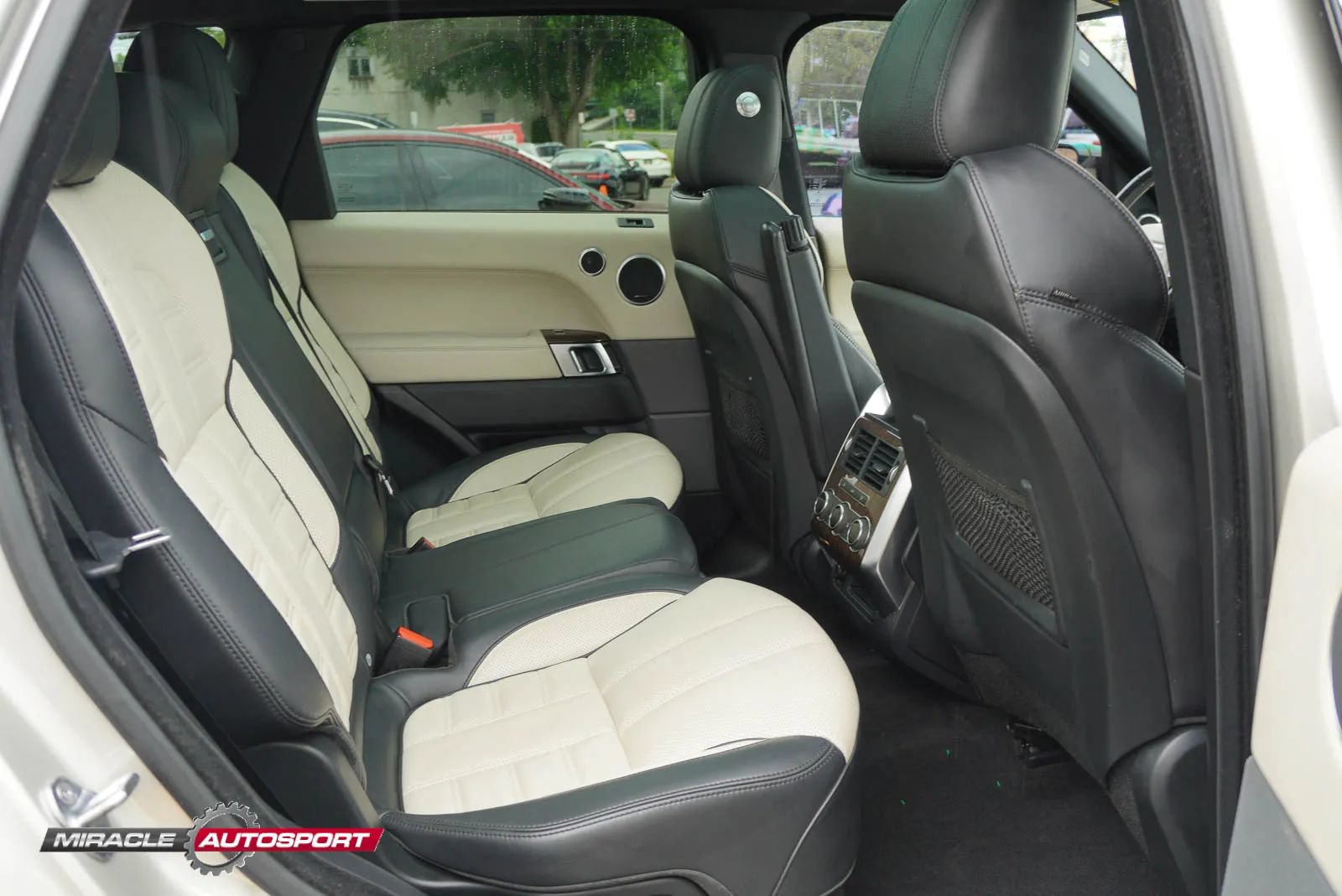 Used 2015 Land Rover Range Rover Sport Autobiography AWD/4WD image 35