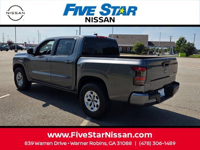 Used 2024 Nissan Frontier SV AWD/4WD image 9
