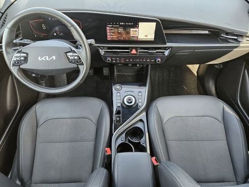 Used 2023 Kia Niro EX w/ EX Cold Weather Package image 26