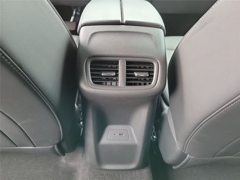 Used 2024 Buick Envision Preferred AWD/4WD image 11