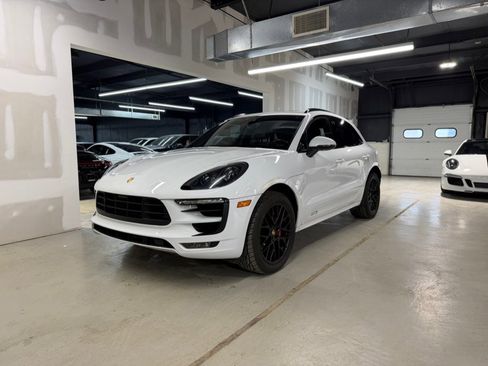 Used 2017 Porsche Macan GTS w/ Premium Package Plus image 3