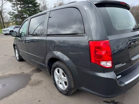 Used 2012 Dodge Grand Caravan SXT FWD image 10