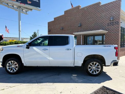 Used 2020 Chevrolet Silverado 1500 LTZ AWD/4WD image 6