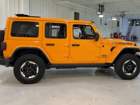 Used 2021 Jeep Wrangler Unlimited Rubicon image 2