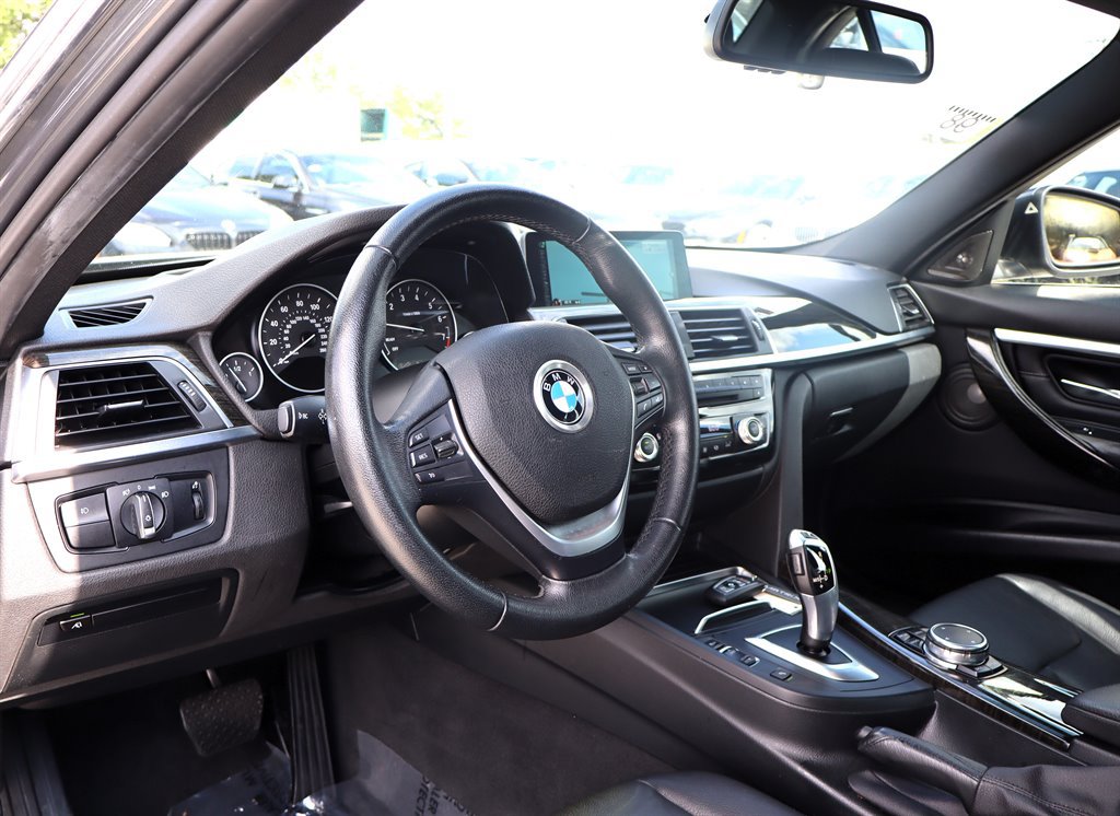 Used 2016 BMW 340i Sedan RWD image 18