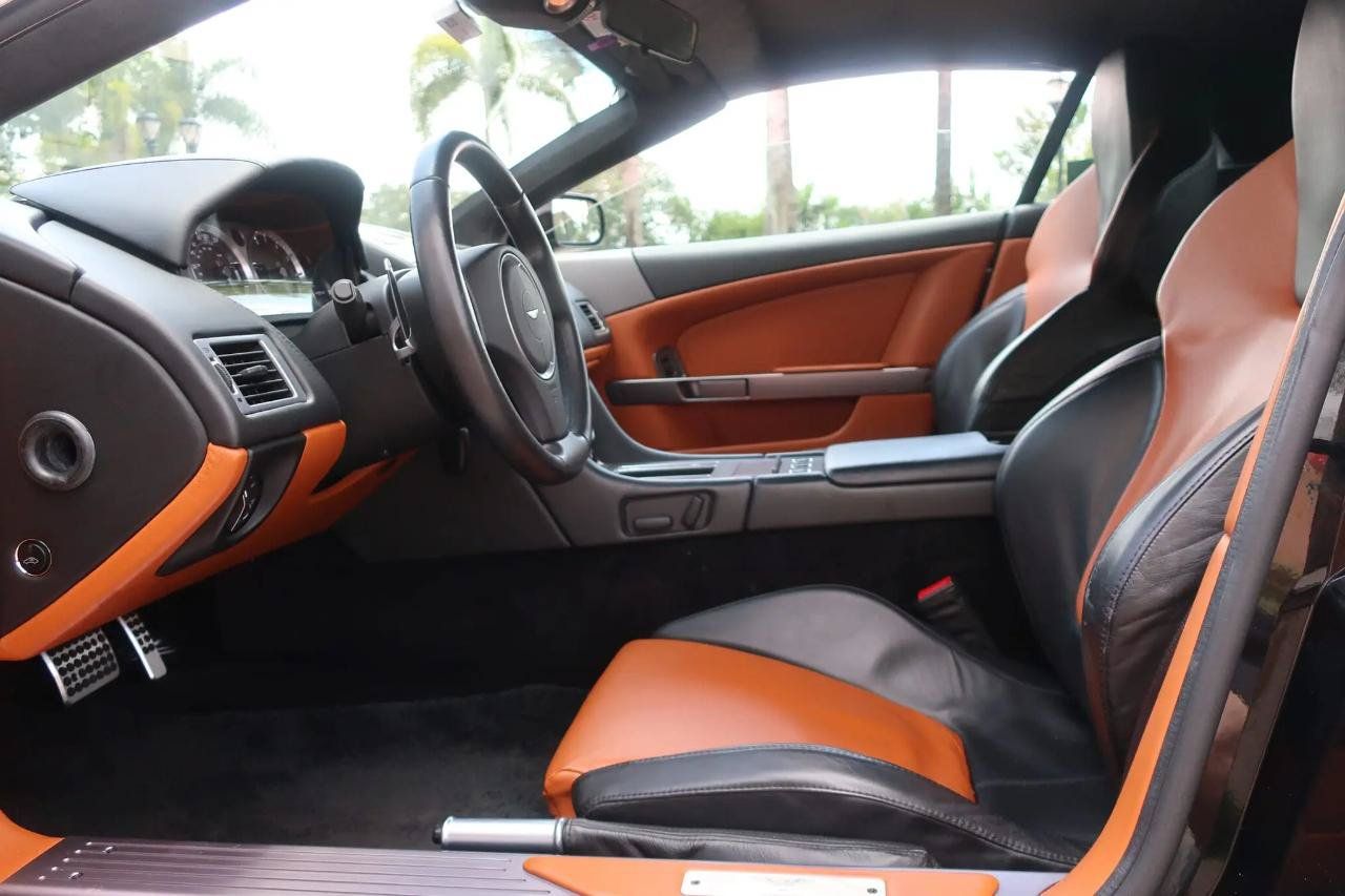 Used 2006 Aston Martin DB9 Volante RWD image 37