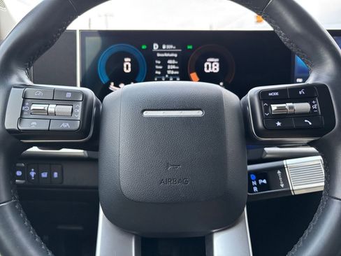 Used 2025 Hyundai Santa Fe SEL image 30