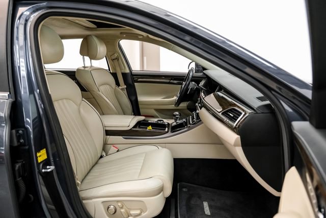 Used 2017 Genesis G90 3.3T Premium RWD image 36