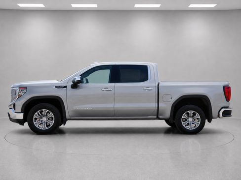 Used 2025 GMC Sierra 1500 SLT RWD image 6