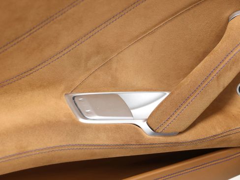 Used 2017 Ferrari California T image 15