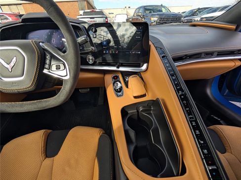 Used 2020 Chevrolet Corvette Stingray Premium Cpe w/ 3LT Preferred Equipment Group image 15