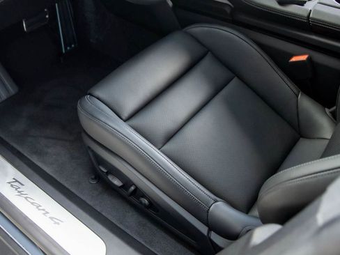 Used 2025 Porsche Taycan 4 Cross Turismo image 61