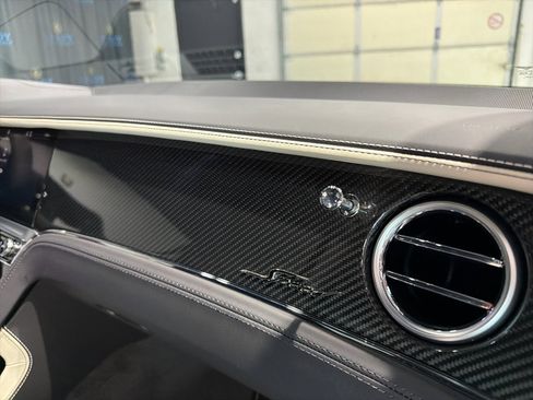 Used 2023 Bentley Continental GT Speed image 31
