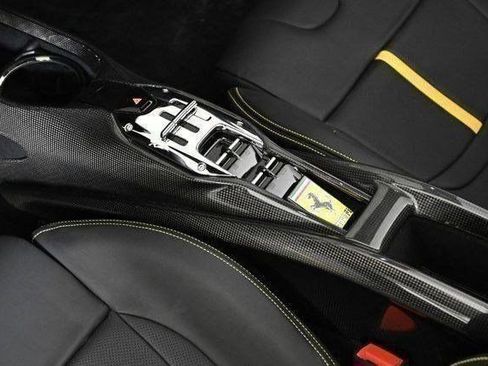 Used 2024 Ferrari SF90 Spider image 16