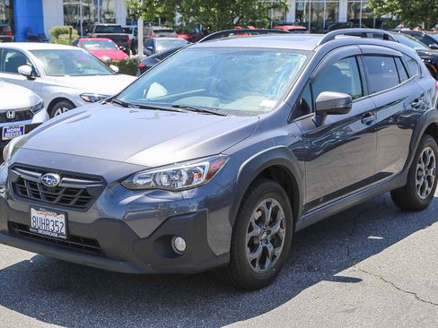 Used 2021 Subaru Crosstrek 2.5i Sport w/ Moonroof Package AWD/4WD image 3