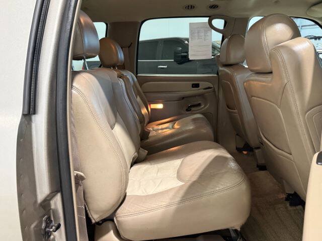 Used 2003 GMC Yukon XL Denali AWD/4WD image 15