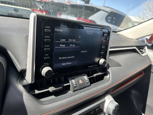 Used 2021 Toyota RAV4 AWD image 12