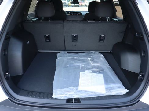 New 2027 Chevrolet Equinox LT FWD image 21
