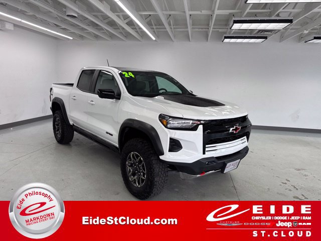 Used 2024 Chevrolet Colorado ZR2 w/ ZR2 Convenience Package III AWD/4WD image 1
