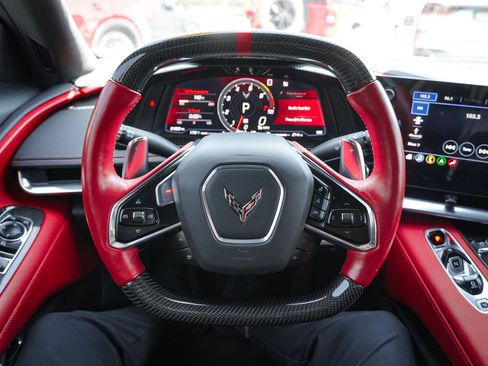 Used 2020 Chevrolet Corvette Stingray Preferred Cpe w/ 2LT Preferred Equipment Group RWD image 18