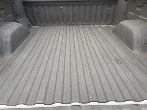 Used 2019 GMC Sierra 1500 SLT AWD/4WD image 16