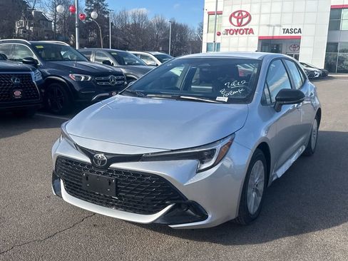 New 2026 Toyota Corolla SE image 3