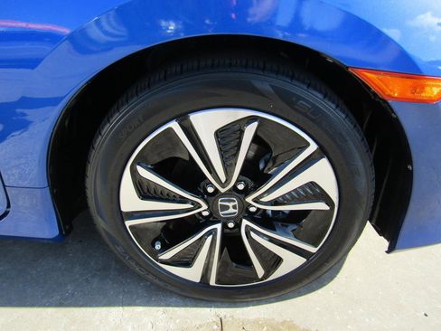 Used 2018 Honda Civic EX-T image 7