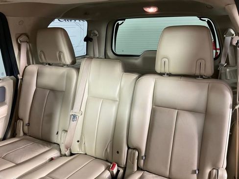 Used 2014 Ford Expedition XLT w/ Leather Seating Package image 16
