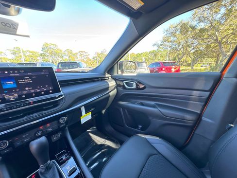 New 2026 Jeep Compass Latitude AWD/4WD image 26