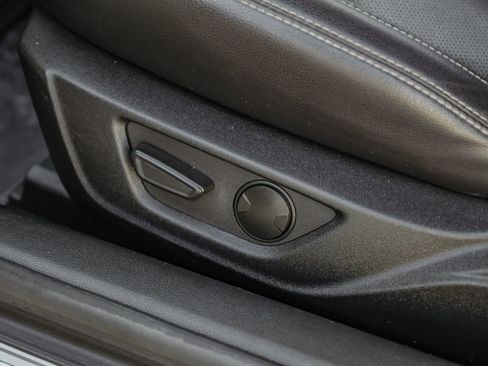 Used 2022 Ford Mustang Premium image 28