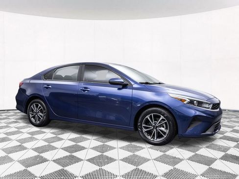 Used 2022 Kia Forte LXS w/ LXS Technology Package image 12
