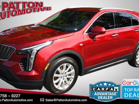 Used 2023 Cadillac XT4 Luxury w/ Cold Weather Package FWD image 1