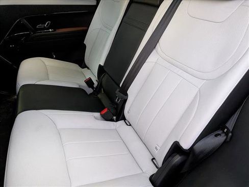 Used 2024 Land Rover Range Rover Sport Dynamic SE image 16