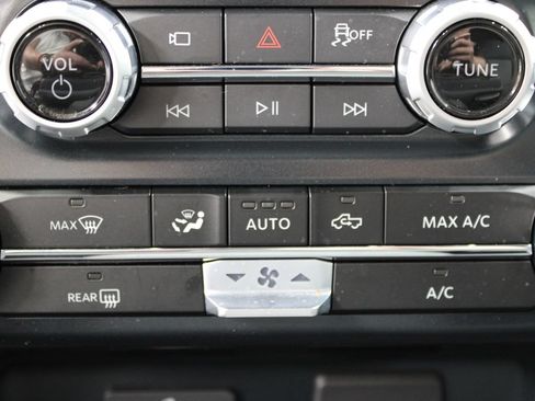 Used 2025 Ford F150 XLT w/ Equipment Group 301A Standard AWD/4WD image 49