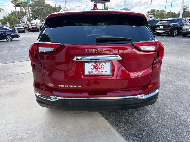 Used 2023 GMC Terrain SLT w/ Tech Package FWD image 7