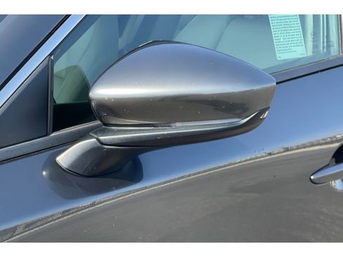 Used 2022 MAZDA MAZDA3 s FWD image 50