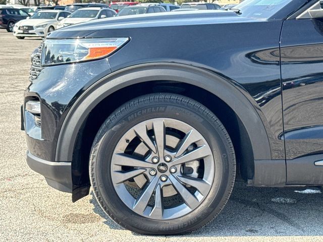 Used 2023 Ford Explorer XLT w/ Equipment Group 202A RWD image 10