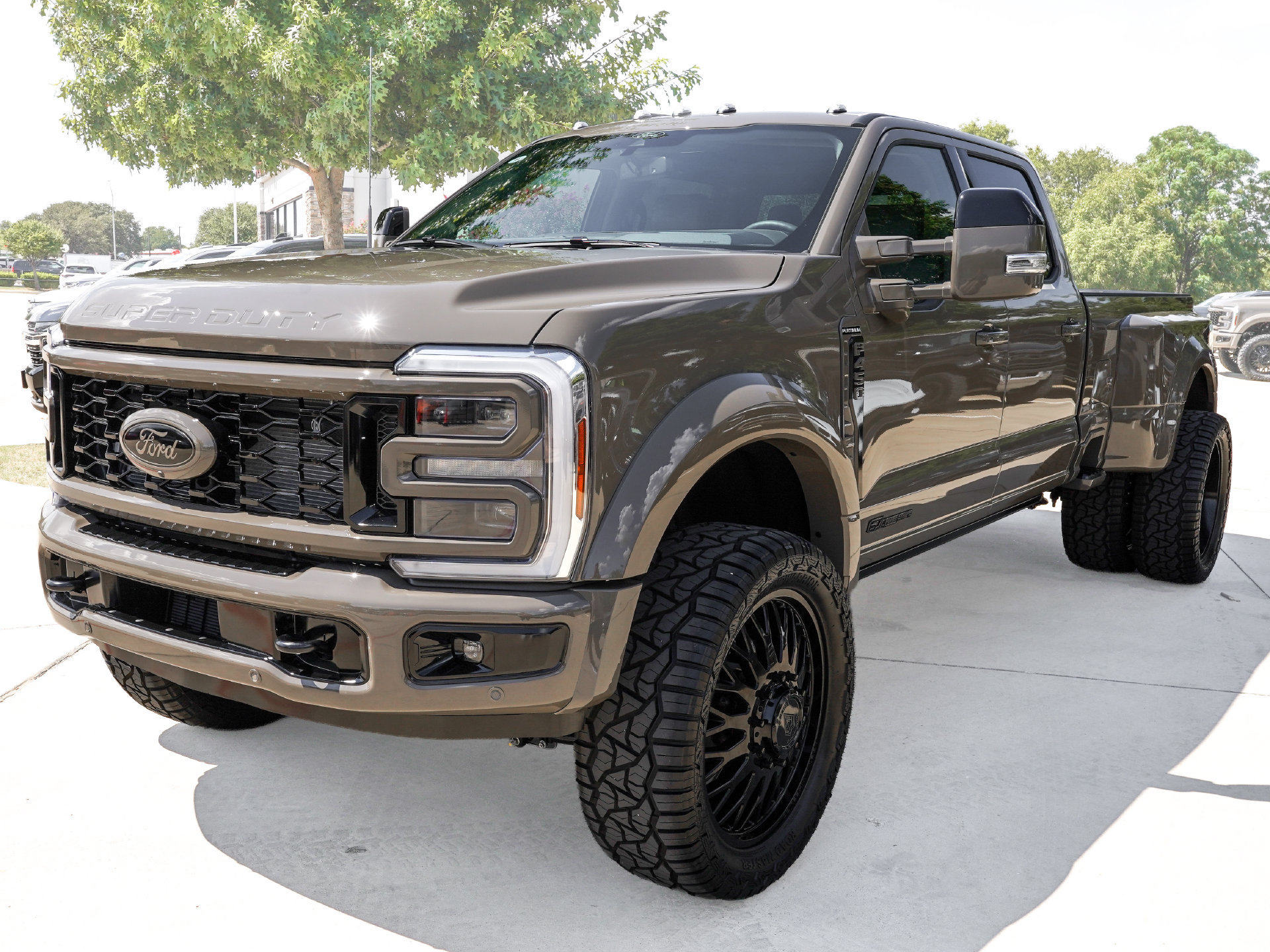 Used 2026 Ford F450 Platinum w/ Platinum Plus Package AWD/4WD image 8