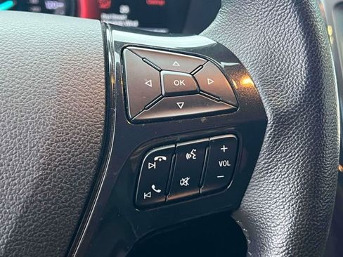 Used 2017 Ford Explorer XLT w/ Equipment Group 201A AWD/4WD image 23