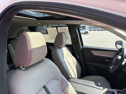 Certified 2024 MAZDA CX-90 Plug-In Hybrid w/ Premium Pkg AWD/4WD image 89
