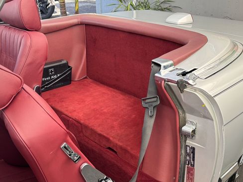 Used 1987 Mercedes-Benz 560 SL image 24