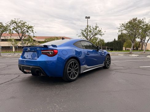 Used 2017 Subaru BRZ Limited w/ Popular Package #3 RWD image 4