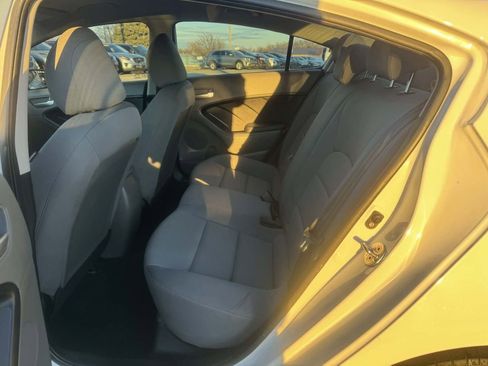 Used 2018 Kia Forte LX image 20